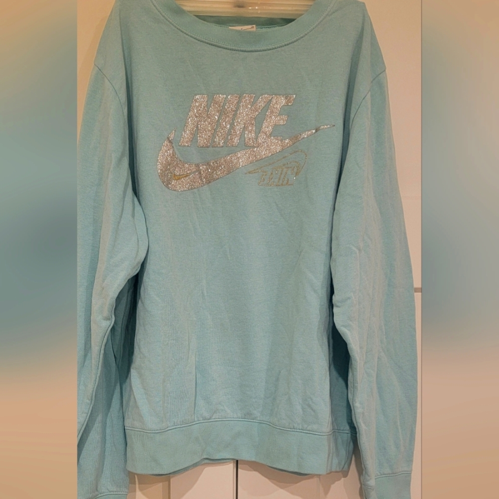 Nike Blue Crew Neck Sweatshirt . Oversized Fit